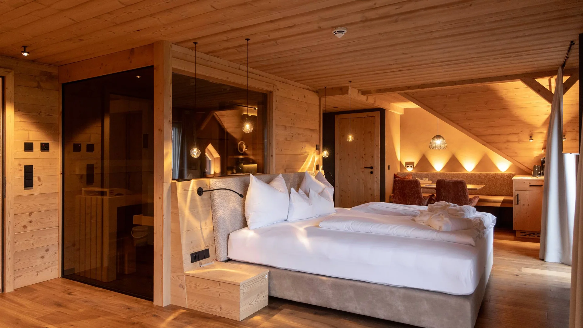 Uw 4-sterren-hotel aan de voet van de Zugspitze